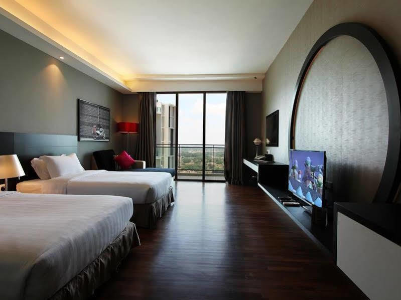เดอะ ชอร์ โฮเต็ลแอนด์เรสซิเดนซ์ Hotel Malacca ภายนอก รูปภาพ