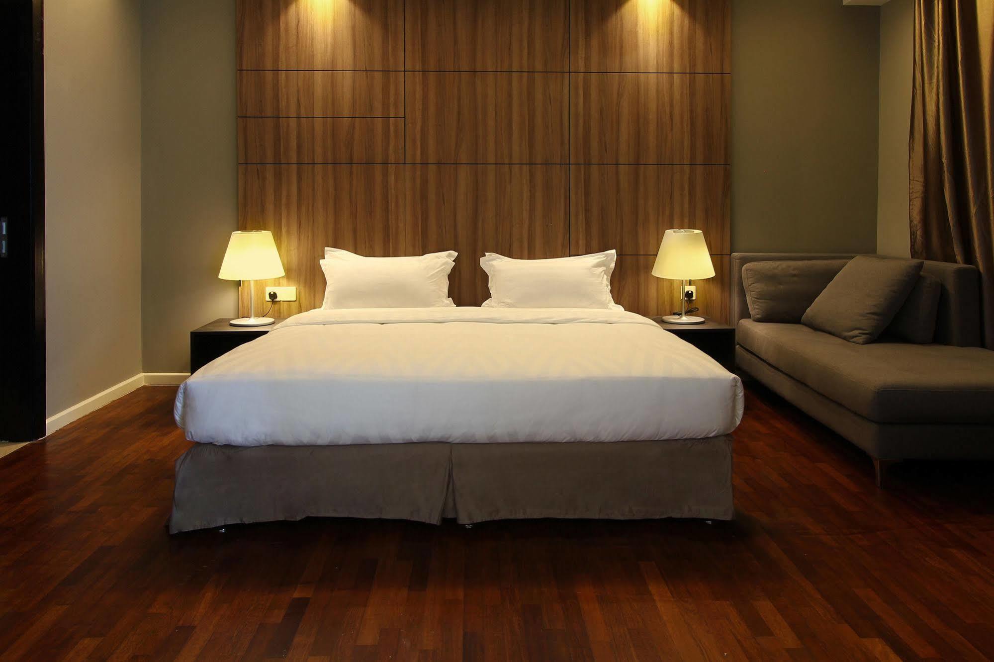 เดอะ ชอร์ โฮเต็ลแอนด์เรสซิเดนซ์ Hotel Malacca ภายนอก รูปภาพ